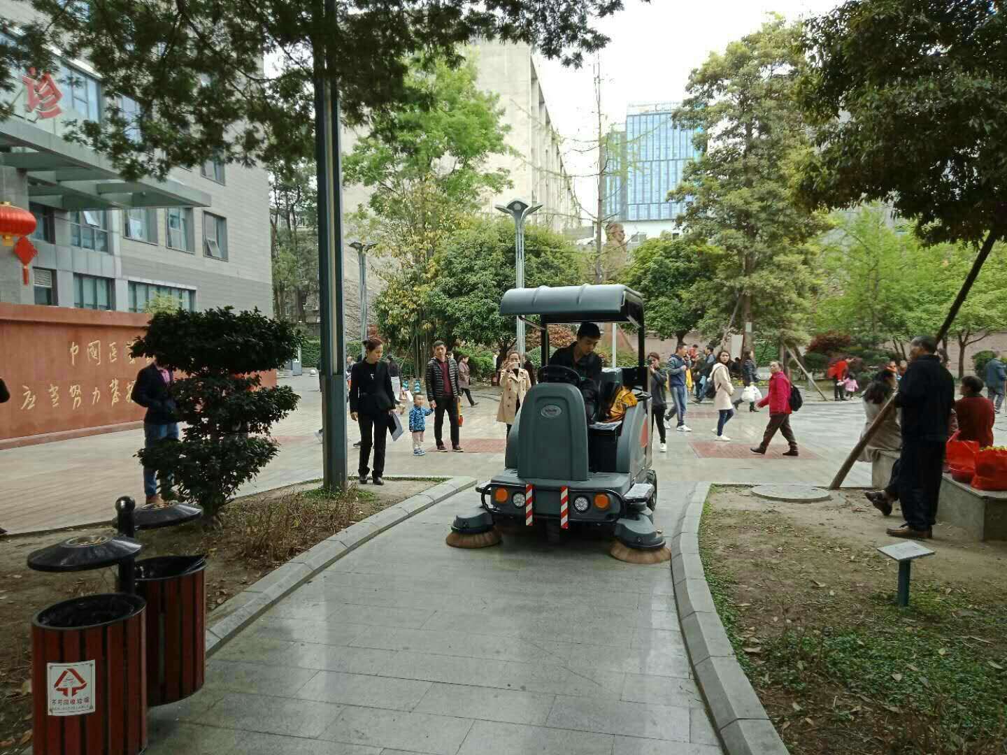 慈溪掃地車(chē)