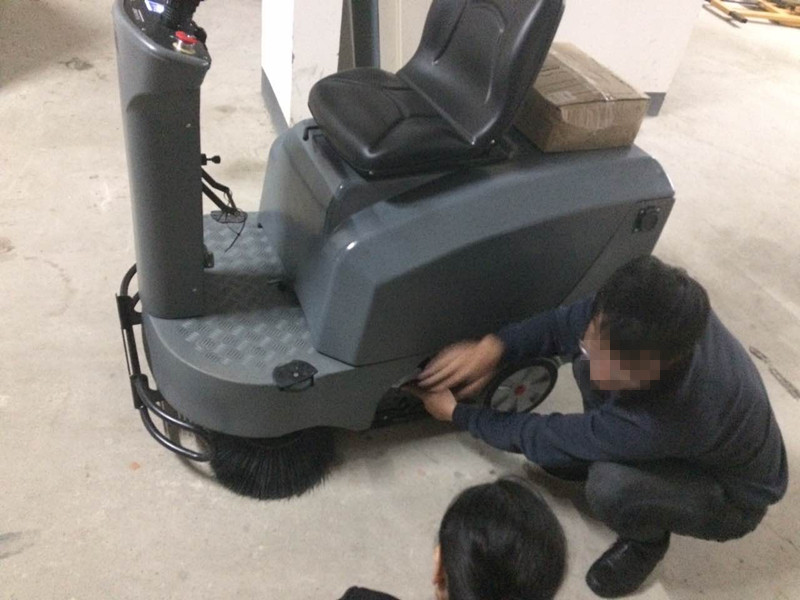 清掃車為什么應(yīng)用如此廣泛，它有什么優(yōu)勢(shì)?