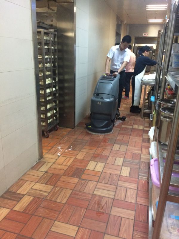 酒店使用手推式洗地機(jī)效果怎么樣？
