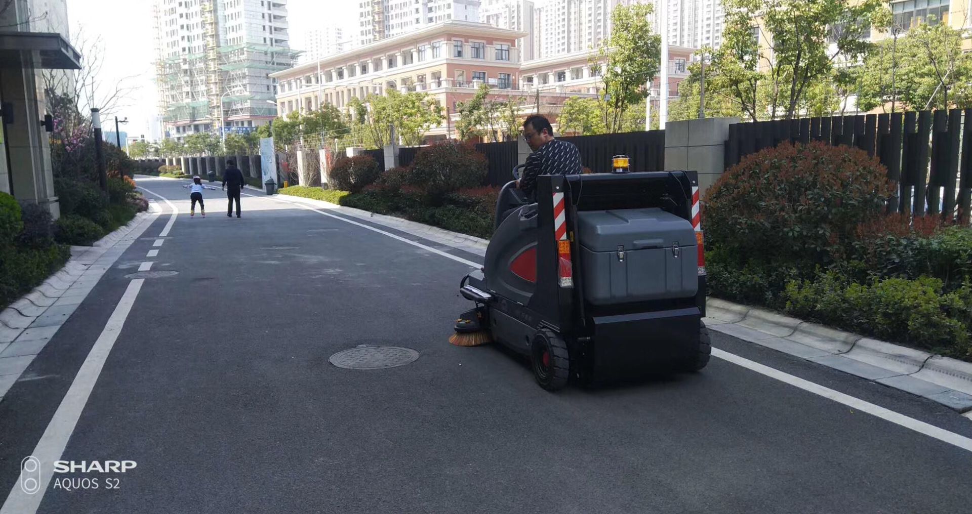 怎么延長掃地車電瓶的使用壽命？
